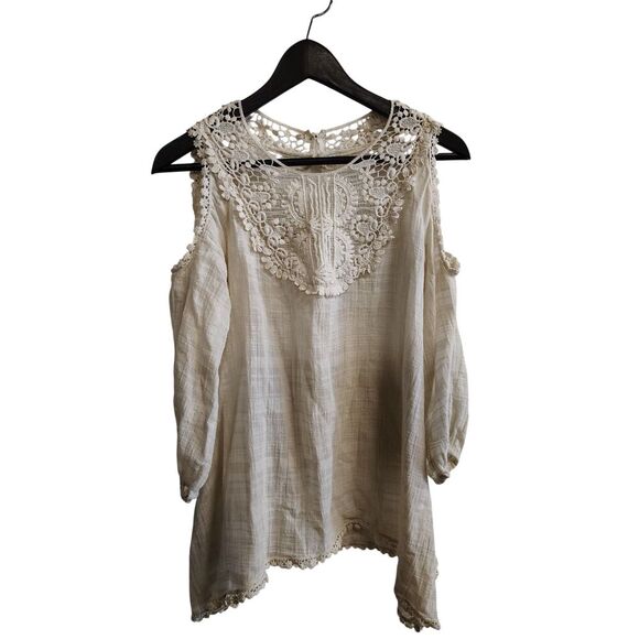 Chelsea & Violet Tops - Chelsea & Violet XS Ivory Lace Top‎ Cold Shoulder Long Sleeve Blouse
